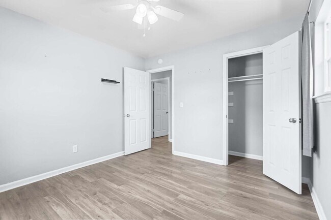 Building Photo - 4421 Jenwood St