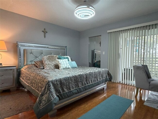 Building Photo - 2304 Lucaya Ln