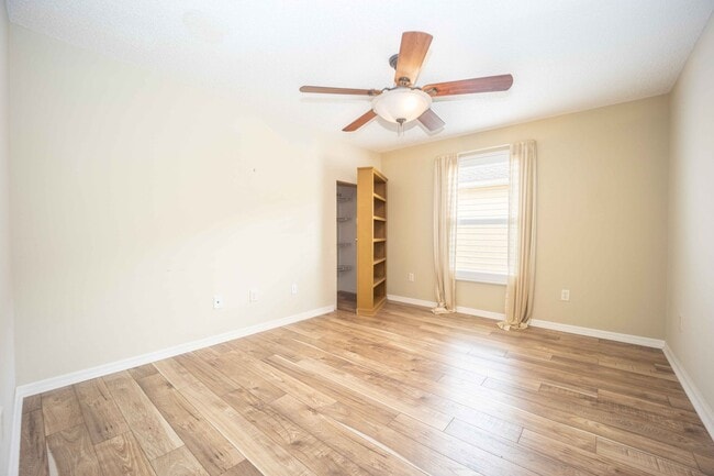 Building Photo - 3BR/2BA Courtyard Villa in The Village of ...