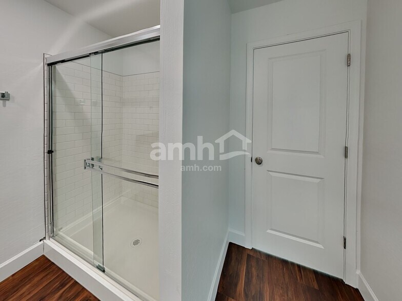 Building Photo - 17164 W Townley Ave