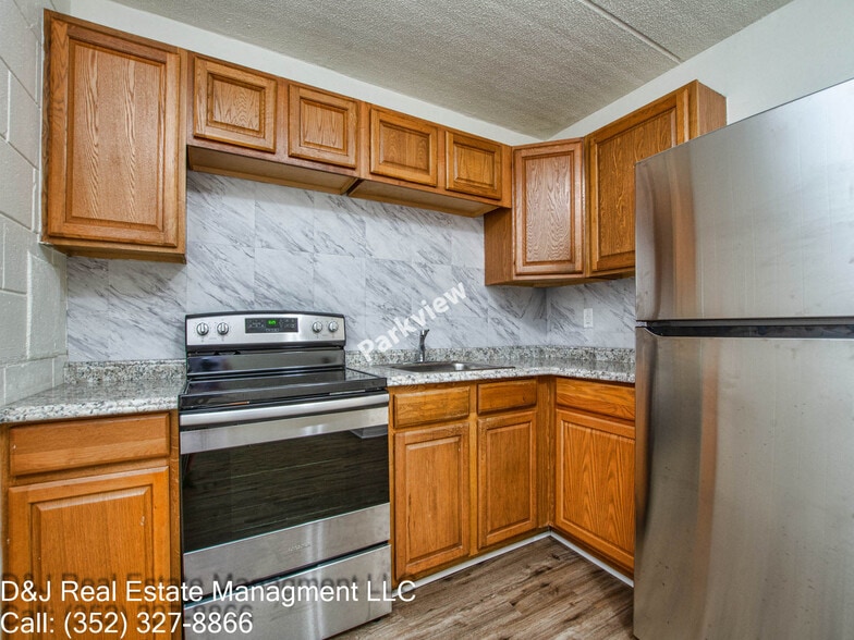 Primary Photo - The Parkview Apartments