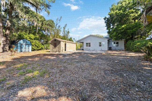 Building Photo - 1812 Curry Ford Rd