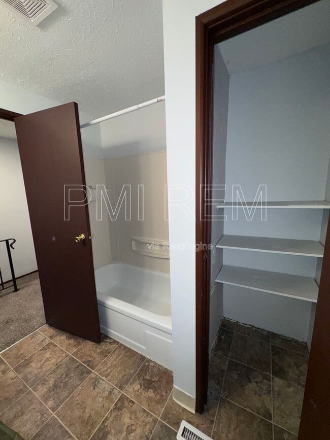 Building Photo - 2803 Kipling Ave NW