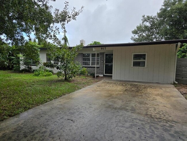 Primary Photo - 917 Fremont Ave