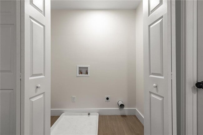 Building Photo - 3183 Zion St