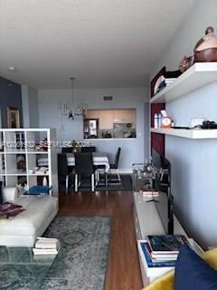 Building Photo - 3020 NE 32nd Ave