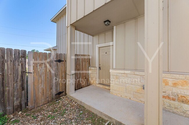 Building Photo - PM2-LH412 Carl Shipp Dr