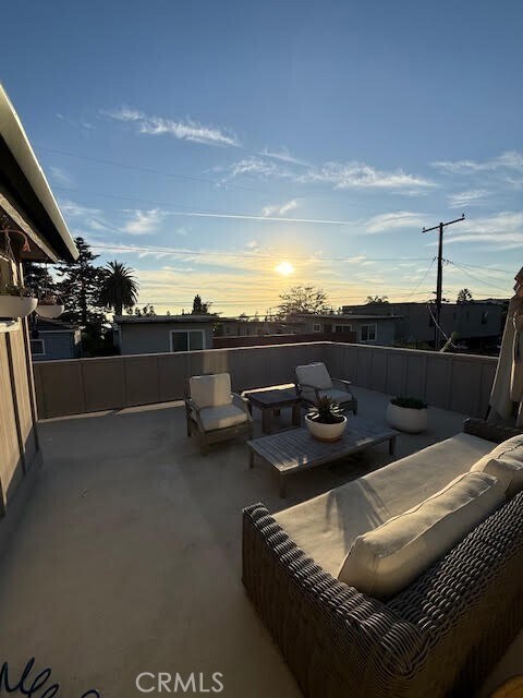 Building Photo - 377 Magnolia Dr