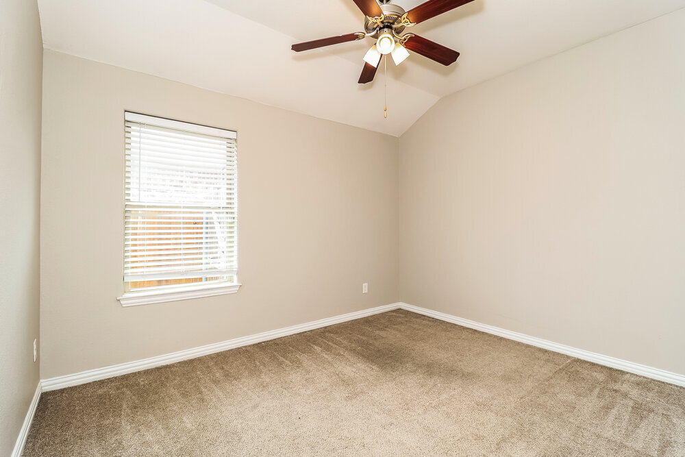 Building Photo - 7617 Hollow Forest Dr