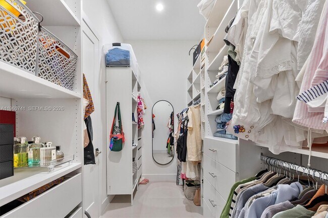 Building Photo - 3502 Ashwood Cir