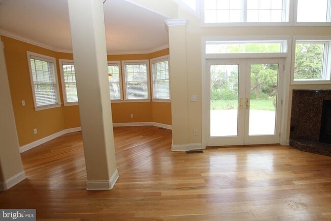 Building Photo - 3 Good Hope Ct