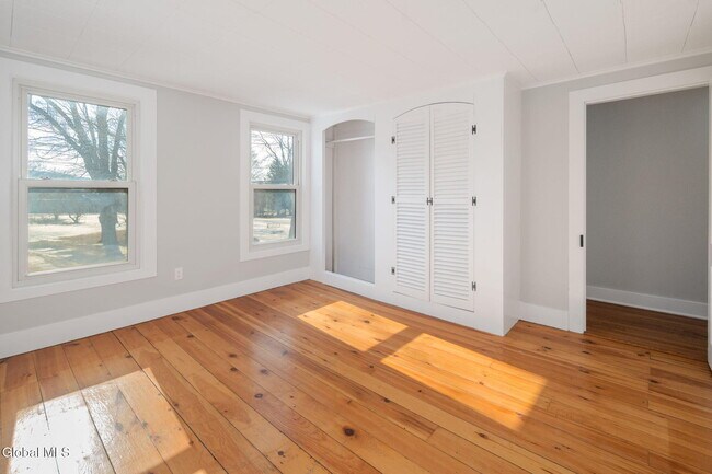 Building Photo - 232 Main St