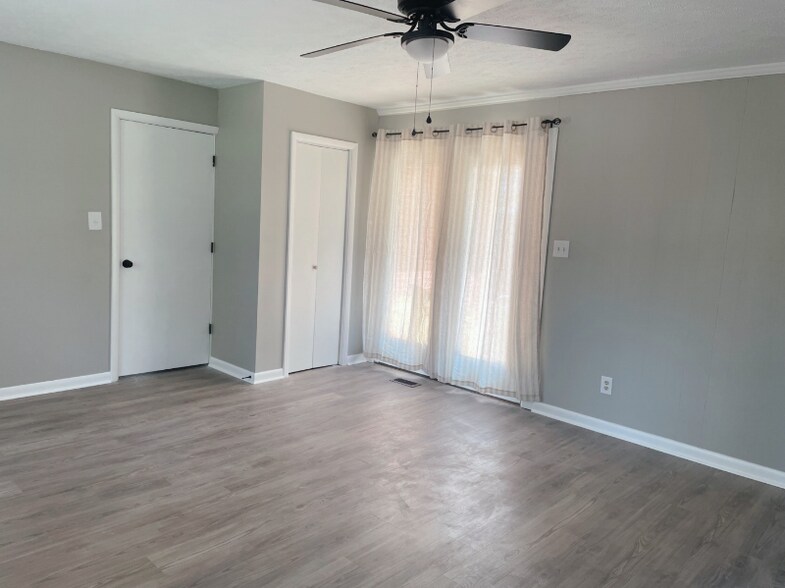 Building Photo - 4709 Cheltenham Rd