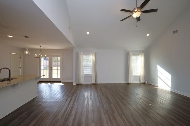 Building Photo - 2527 Naples Ln