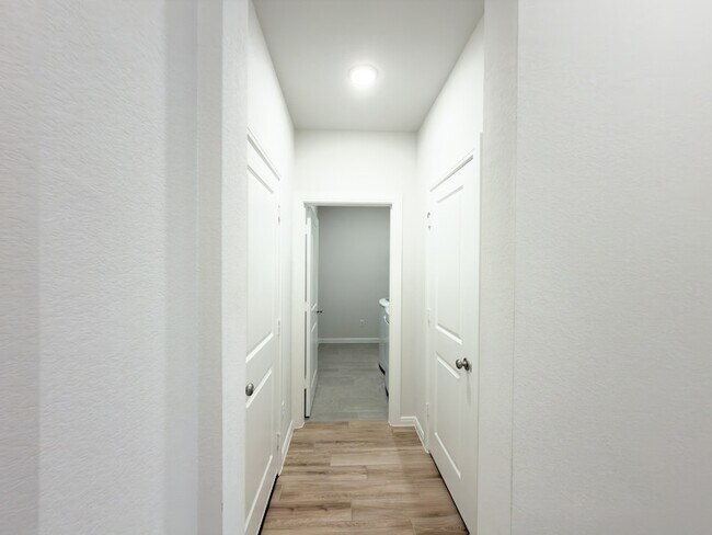 Building Photo - 42504 Rustico Rd