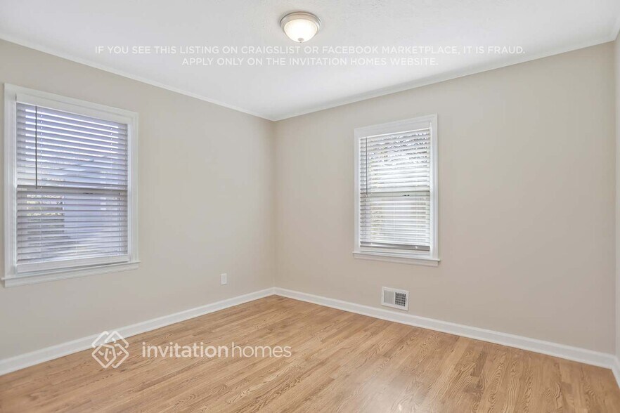 Building Photo - 8510 Dawn Ave