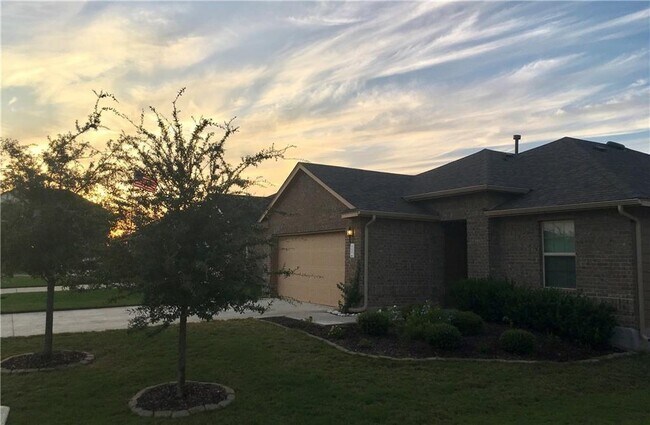 Building Photo - 112 Beargrass Dr