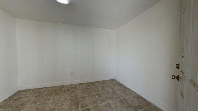 Building Photo - 1 Bedroom 1 Bath Detached Unit in Cherry V...