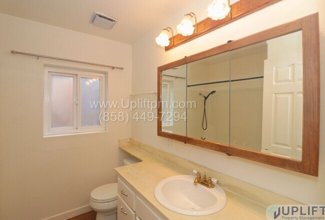 Building Photo - 2807 Ledgetop Pl