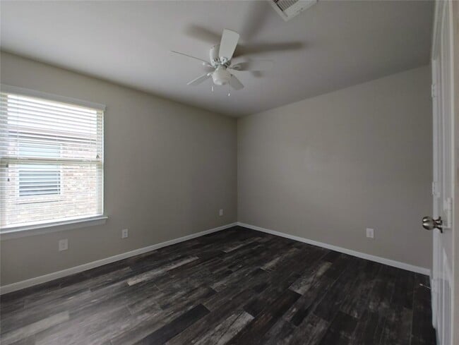 Building Photo - 3019 Erickson Manor Ct