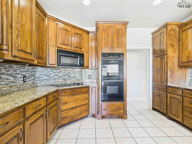 Building Photo - 3 Sagebrush Ct