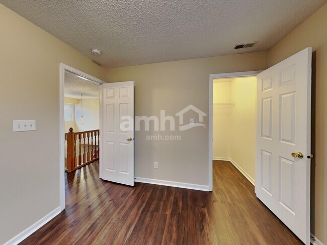 Building Photo - 12187 Running Springs Rd