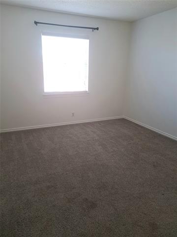 Building Photo - 955 Roaring Springs Rd