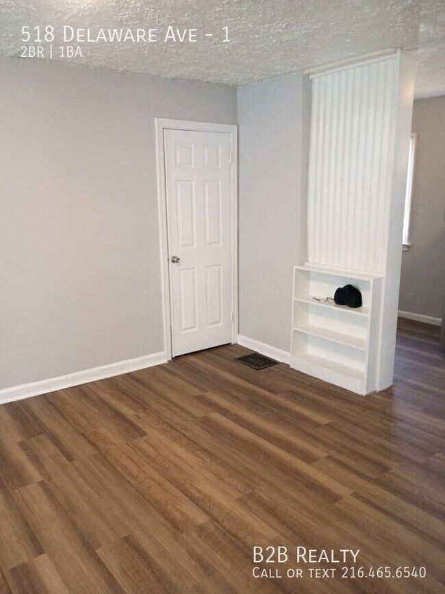 Building Photo - 518 Delaware Ave