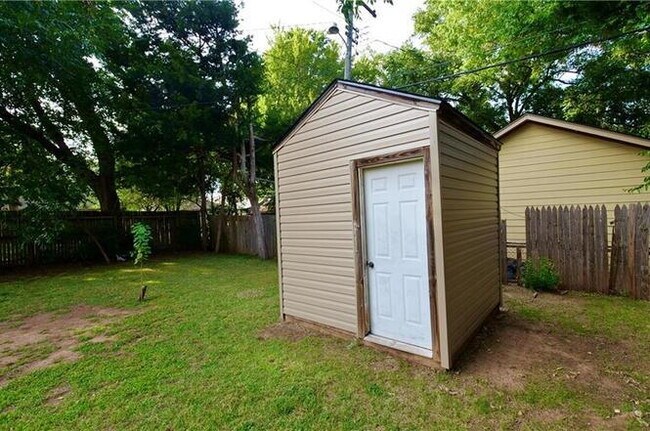 Building Photo - This is where timeless style meets today's conveniences.