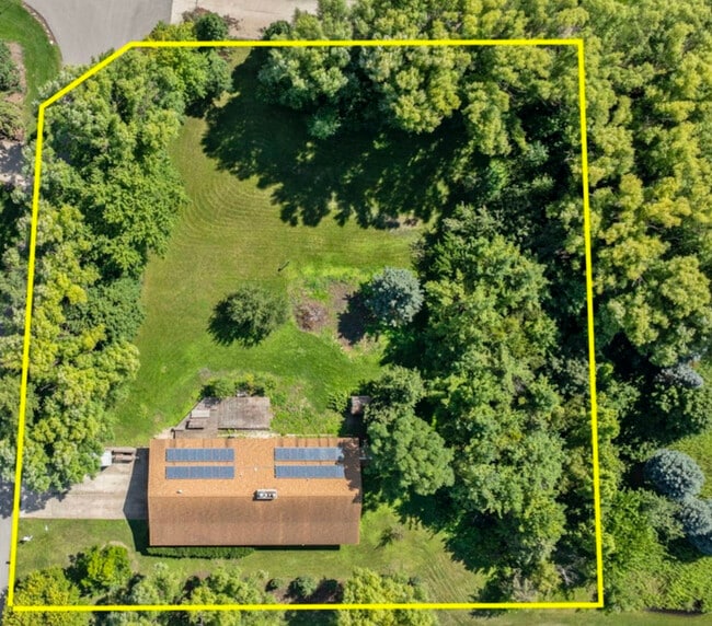 Building Photo - 11110 Highland Dr