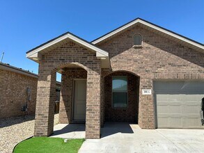 Building Photo - Pre-leasing for June: Frenship ISD!