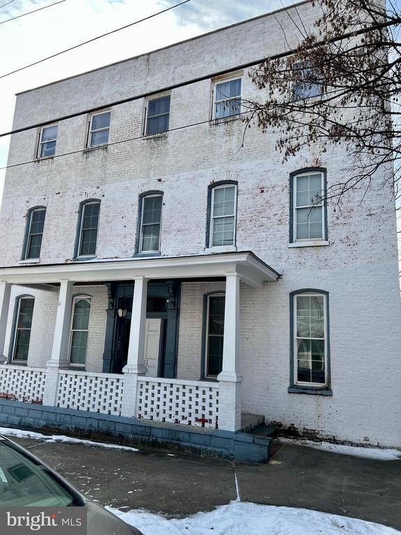 Building Photo - 301 W Martin St