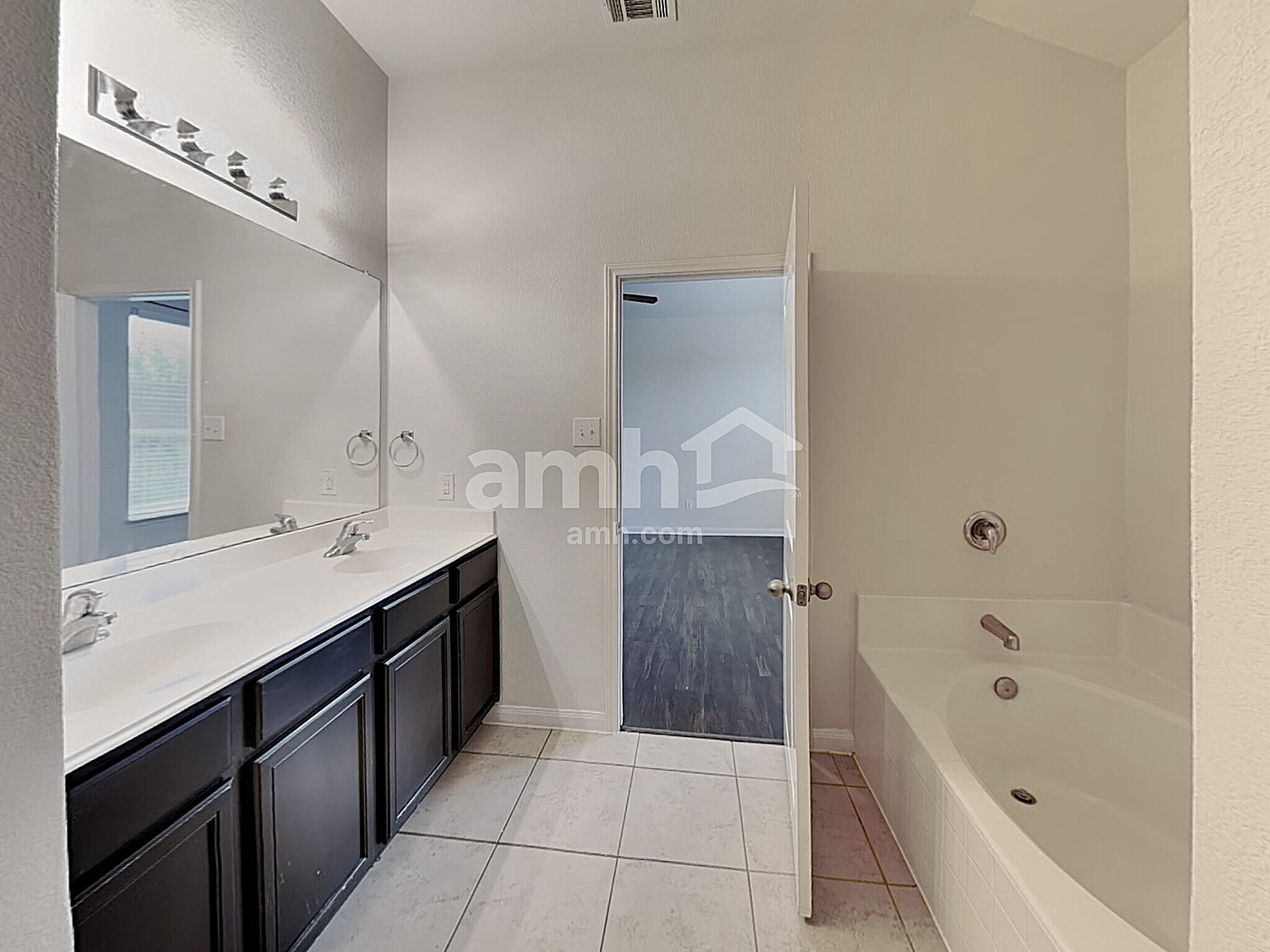 Building Photo - 19800 Andrew Johnson Dr