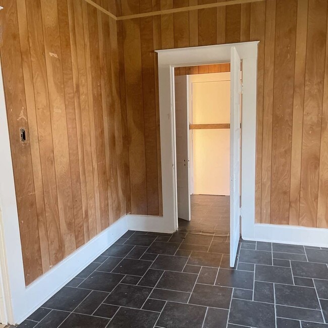 Building Photo - 2812 Gordon Ave