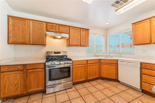 Building Photo - 906 Mandolin Way