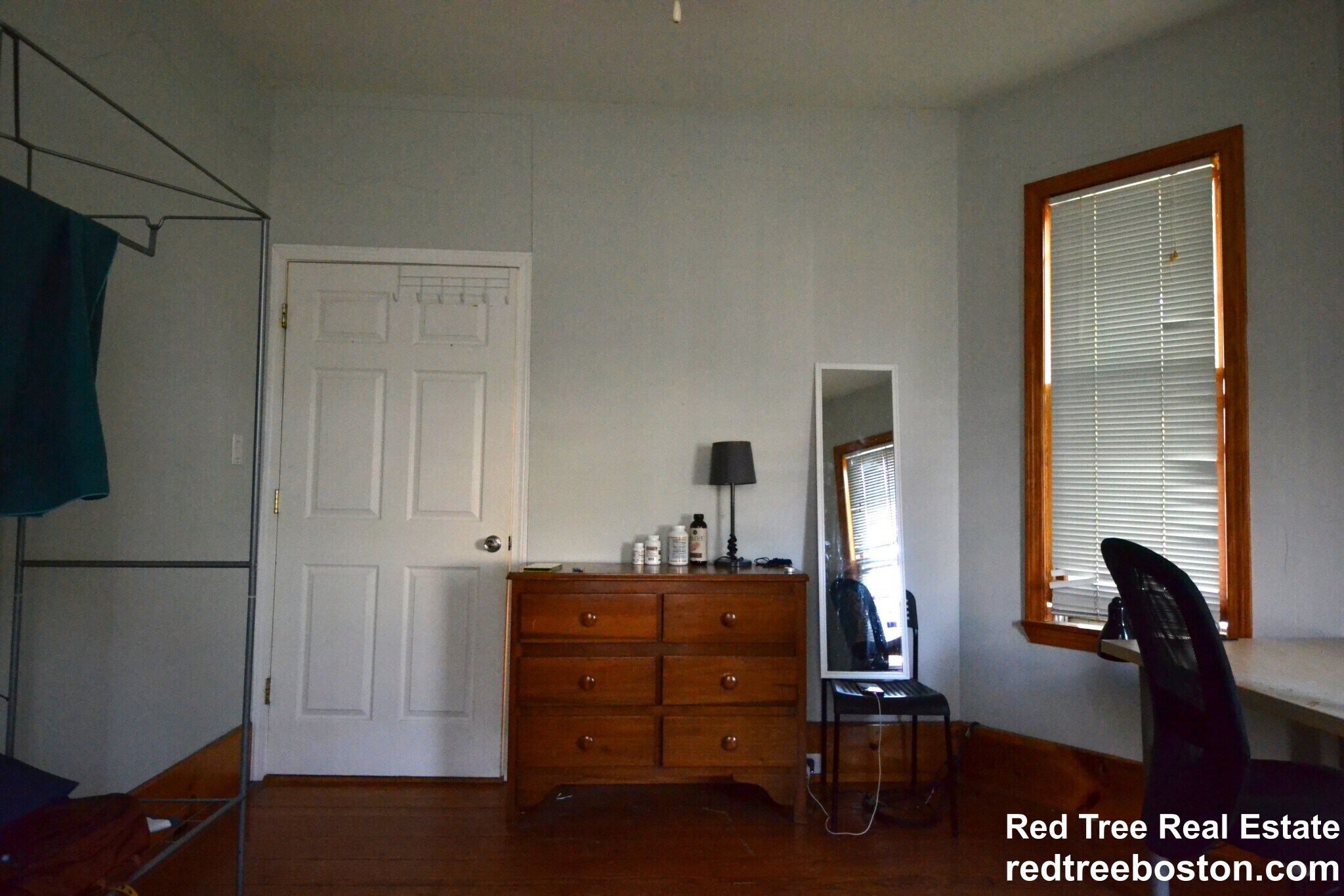 Building Photo - 12 Bennett St