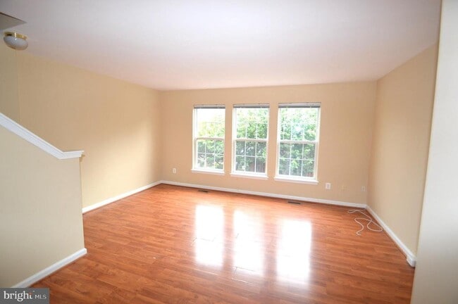 Building Photo - 21081 Pickerelweed Terrace