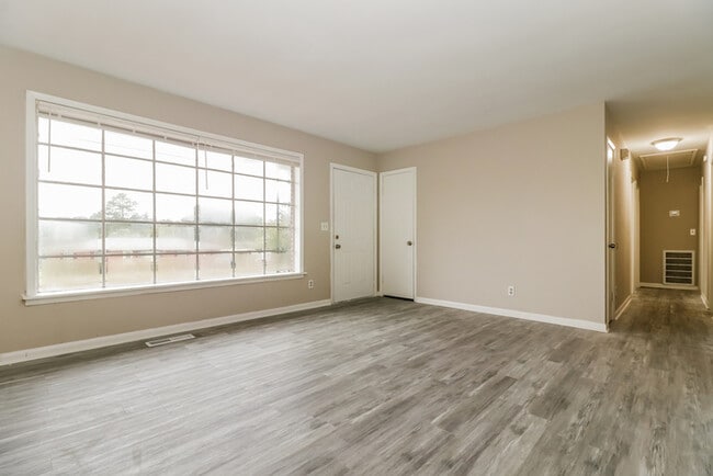 Building Photo - Charming 3 Bedroom Home in North Augusta