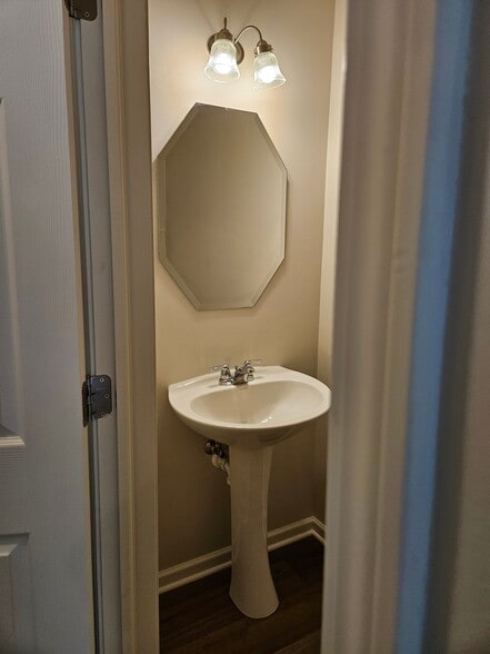 Building Photo - 1267 Da Vinci Dr