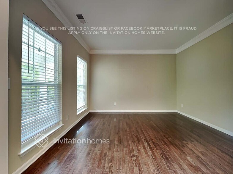 Building Photo - 10716 Drake Hill Dr