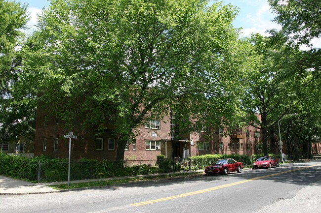 Primary Photo - 68-78 Elmwood Ave