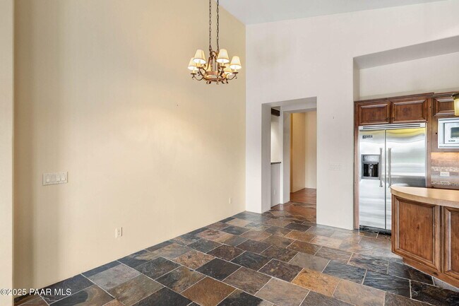 Building Photo - 14850 Jay Morrish Dr