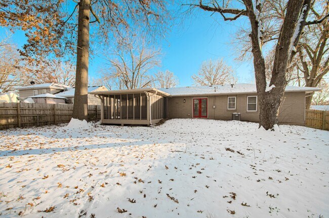 Building Photo - 13228 Ashland Ave