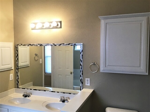 Building Photo - 6020 Moor Hen Drive