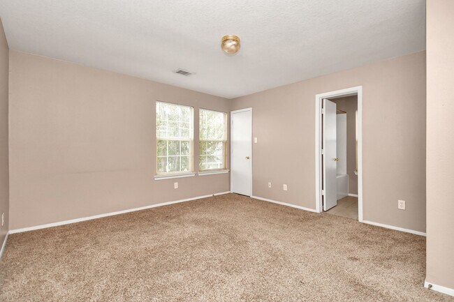 Building Photo - 6329 Settlers Square Ln