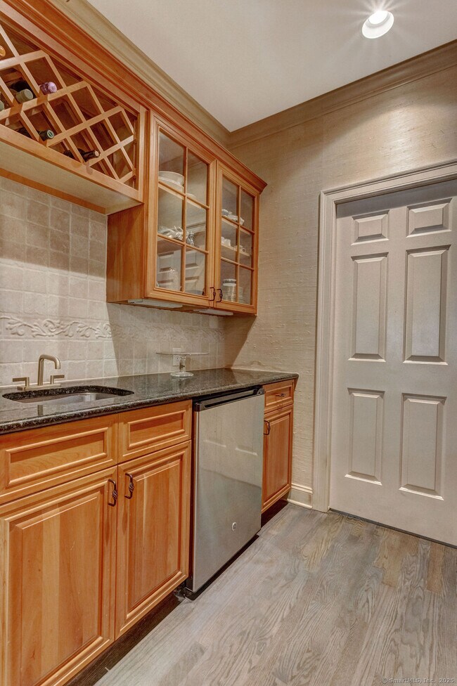 Building Photo - 76 High Hill Cir