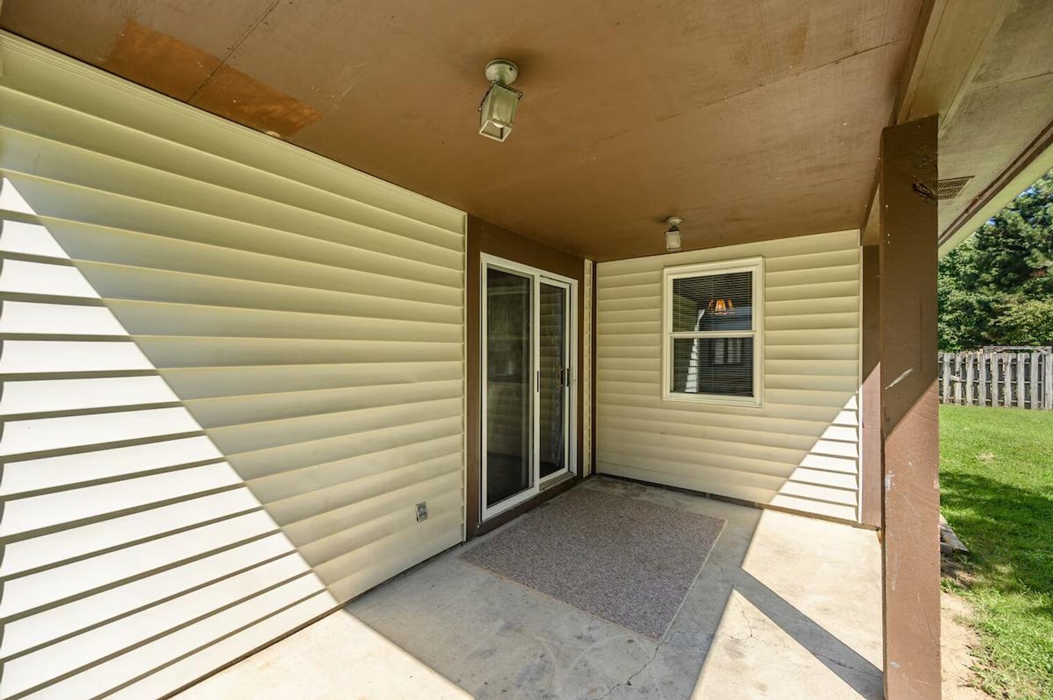 Building Photo - 8209 Parsley Ln