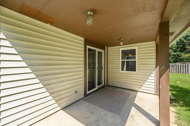 Building Photo - 8209 Parsley Ln