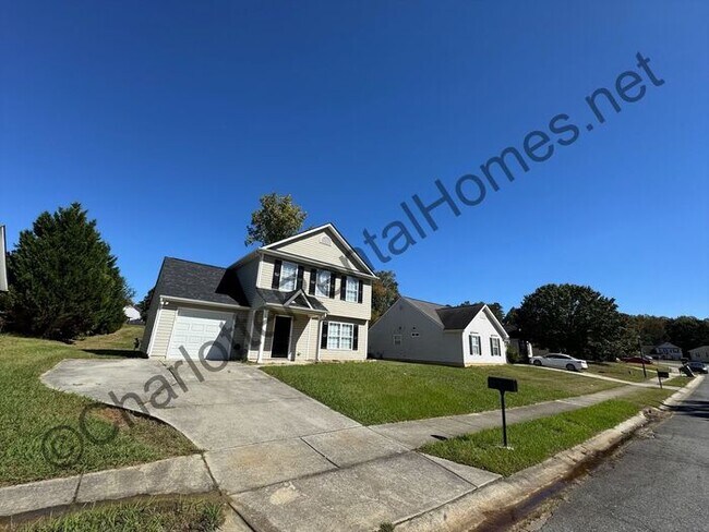 Building Photo - Nice 3 bedroom 2.5 bath home in Charlotte!