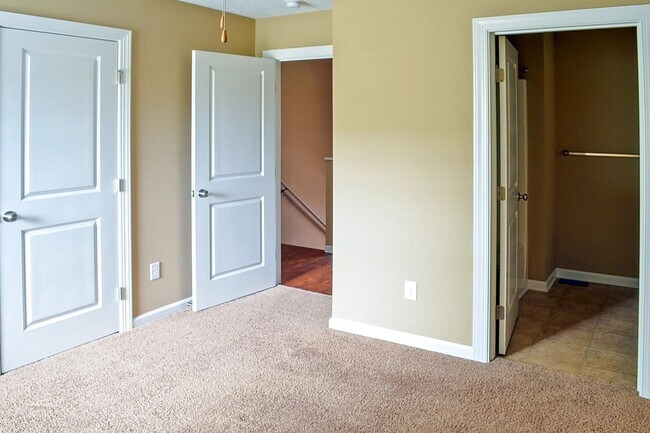 Building Photo - Adderman Point- 2 bed/2.5 bath Apartment
